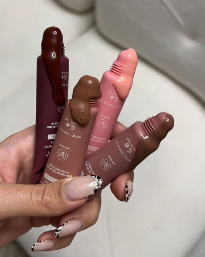 لیپ گلاس خوشرنگ اصل اولیبالا