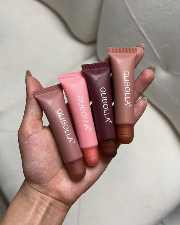 لیپ گلاس خوشرنگ اصل اولیبالا